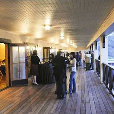 CDR_Projects_FW-Retail_ZenithVineyardsStInnocentWinery3