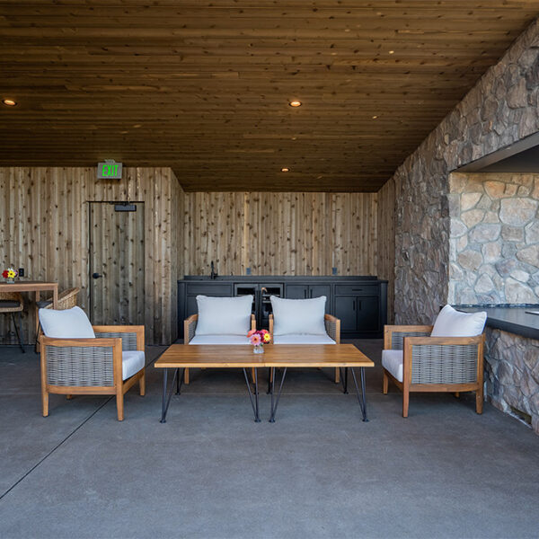 cdr-projects-anacreon-tasting-house-09